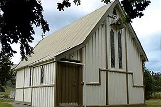 St Peters at Tedddington